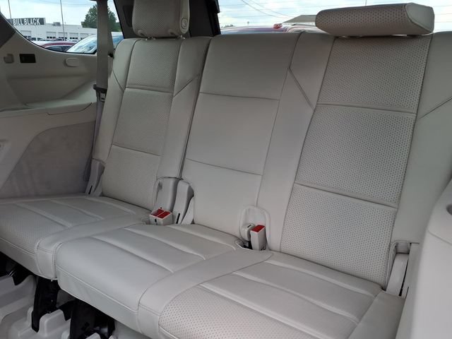 New 2026 Cadillac Escalade Platinum Luxury w/ LPO, Radiant Package AWD/4WD image 6