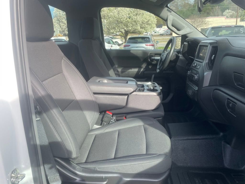 Used 2025 Chevrolet Silverado 1500 W/T image 11
