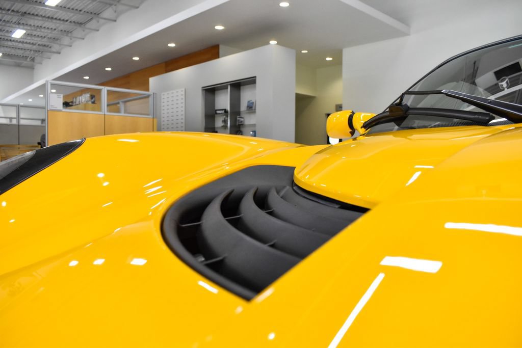 Used 2005 Lotus Elise RWD image 12