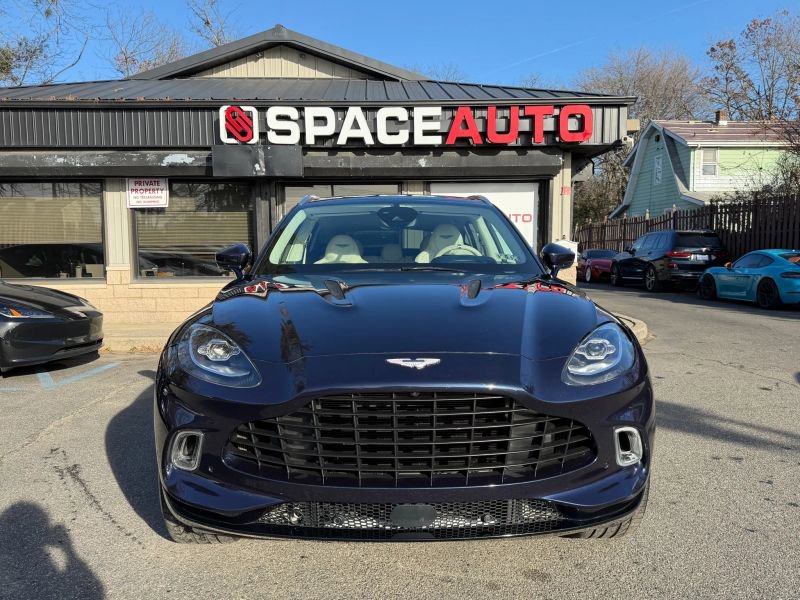 Used 2021 Aston Martin DBX Sport Utility 4D image 2