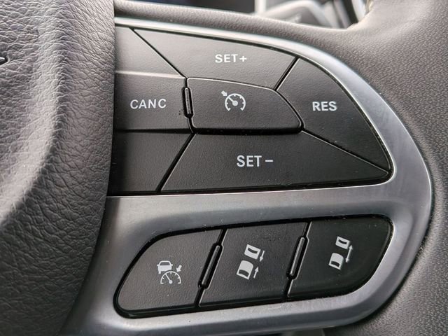 Certified 2024 Chrysler Pacifica Touring-L image 20