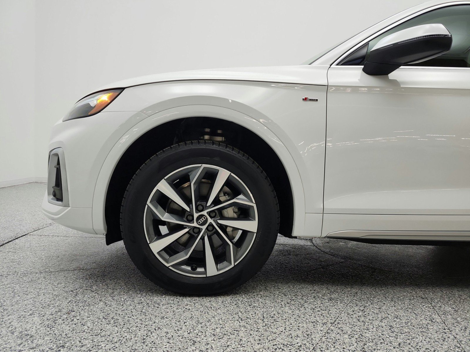 Used 2024 Audi Q5 2.0T Premium w/ Convenience Package AWD/4WD image 30