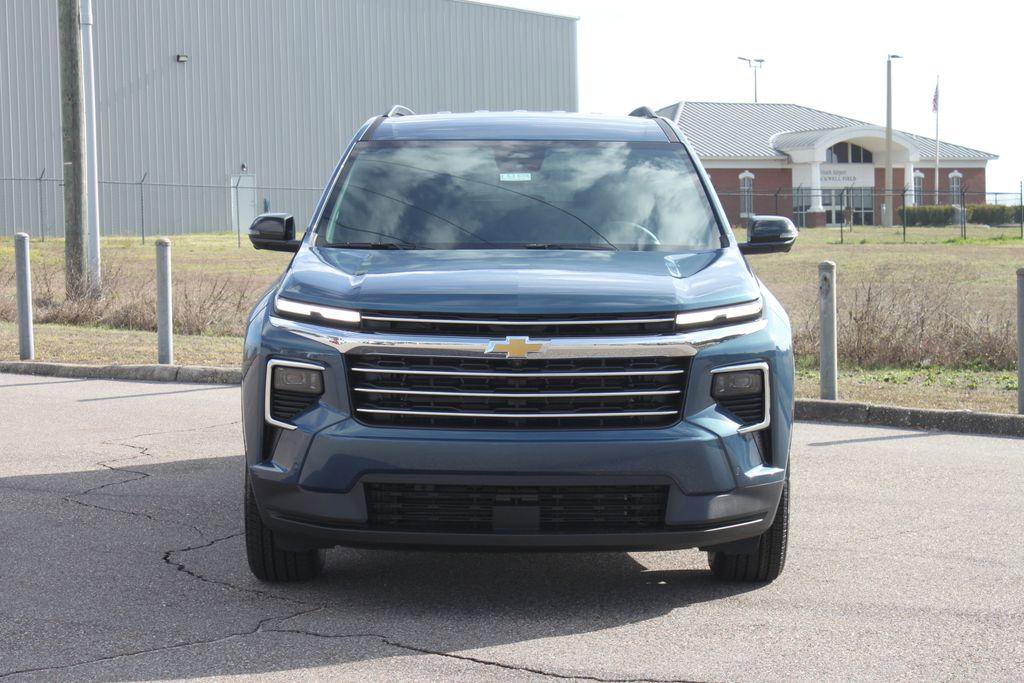 New 2026 Chevrolet Traverse LT w/ Enhanced Driving Package image 3