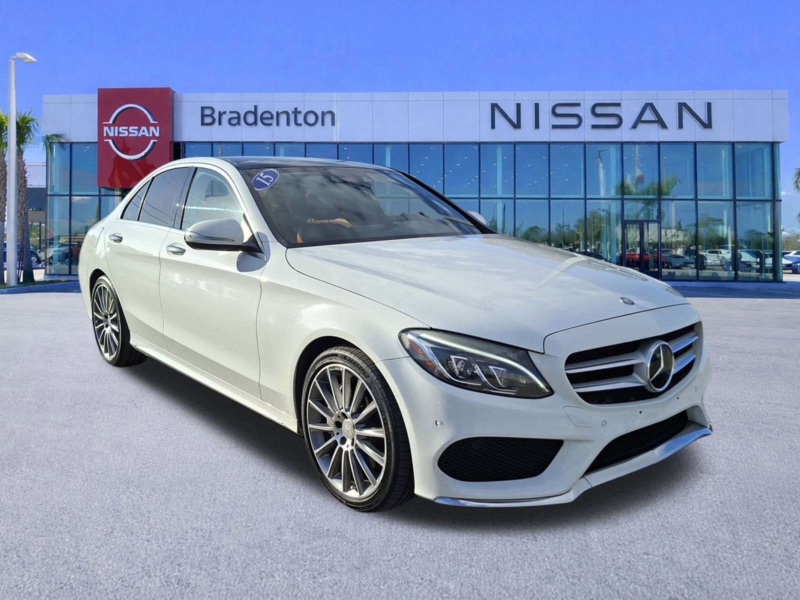 Used 2015 Mercedes-Benz C 400 4MATIC image 3