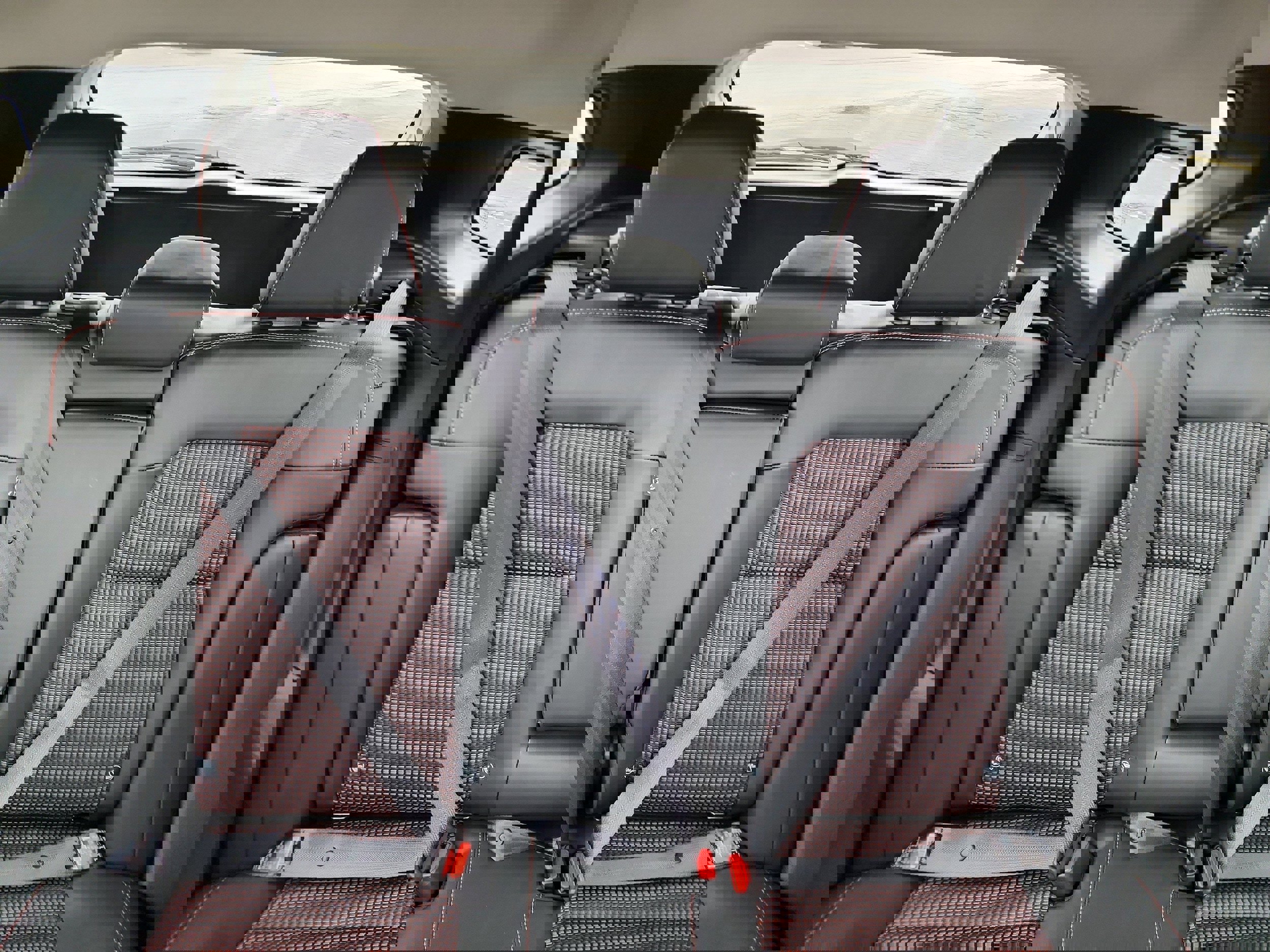 New 2026 Nissan Kicks SR image 20