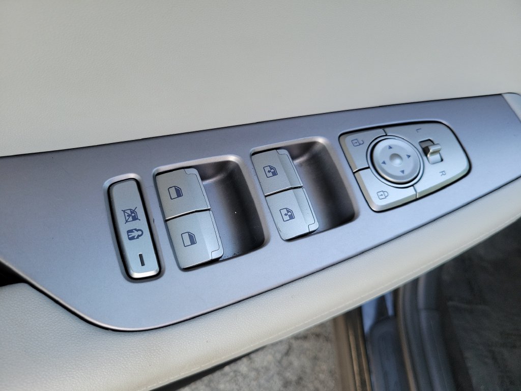 Used 2024 Hyundai Palisade SEL FWD image 23