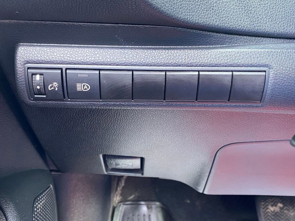 Used 2023 Toyota Corolla LE FWD image 24