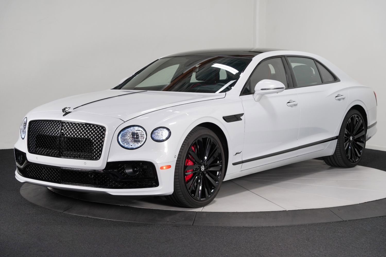 Used 2024 Bentley Flying Spur W12 image 6