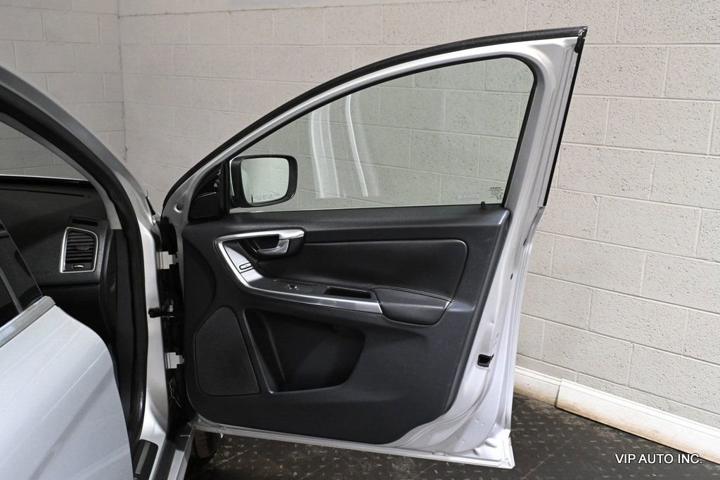 Used 2015 Volvo XC60 T6 Premier Plus image 8