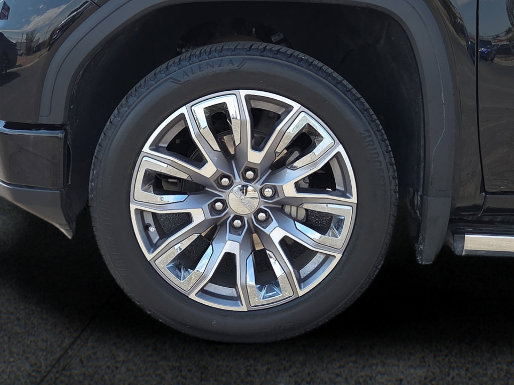 Used 2025 GMC Sierra 1500 Denali AWD/4WD image 8