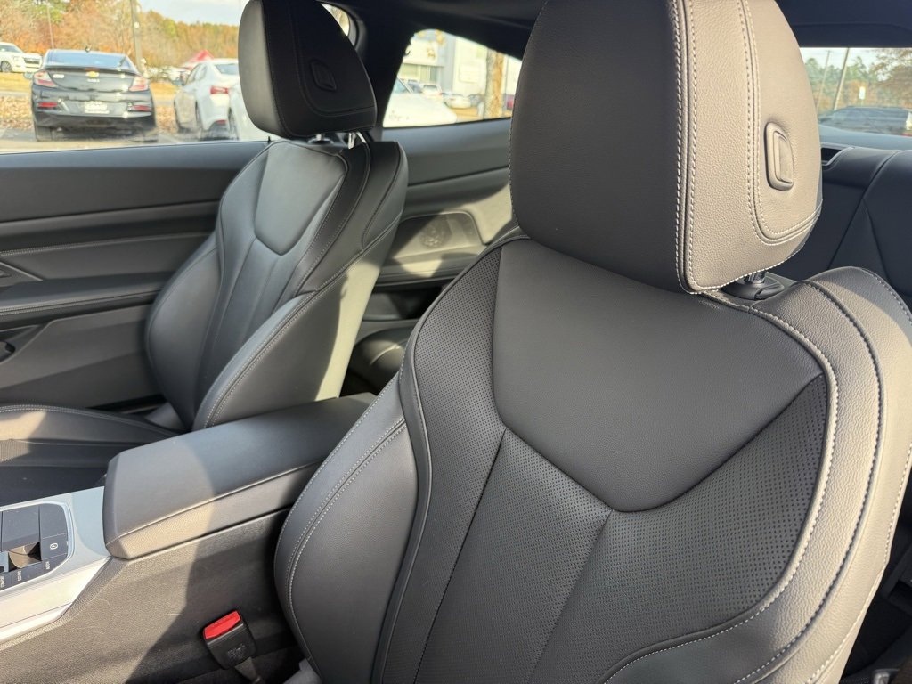 Used 2024 BMW 430i xDrive Coupe w/ Premium Package image 25