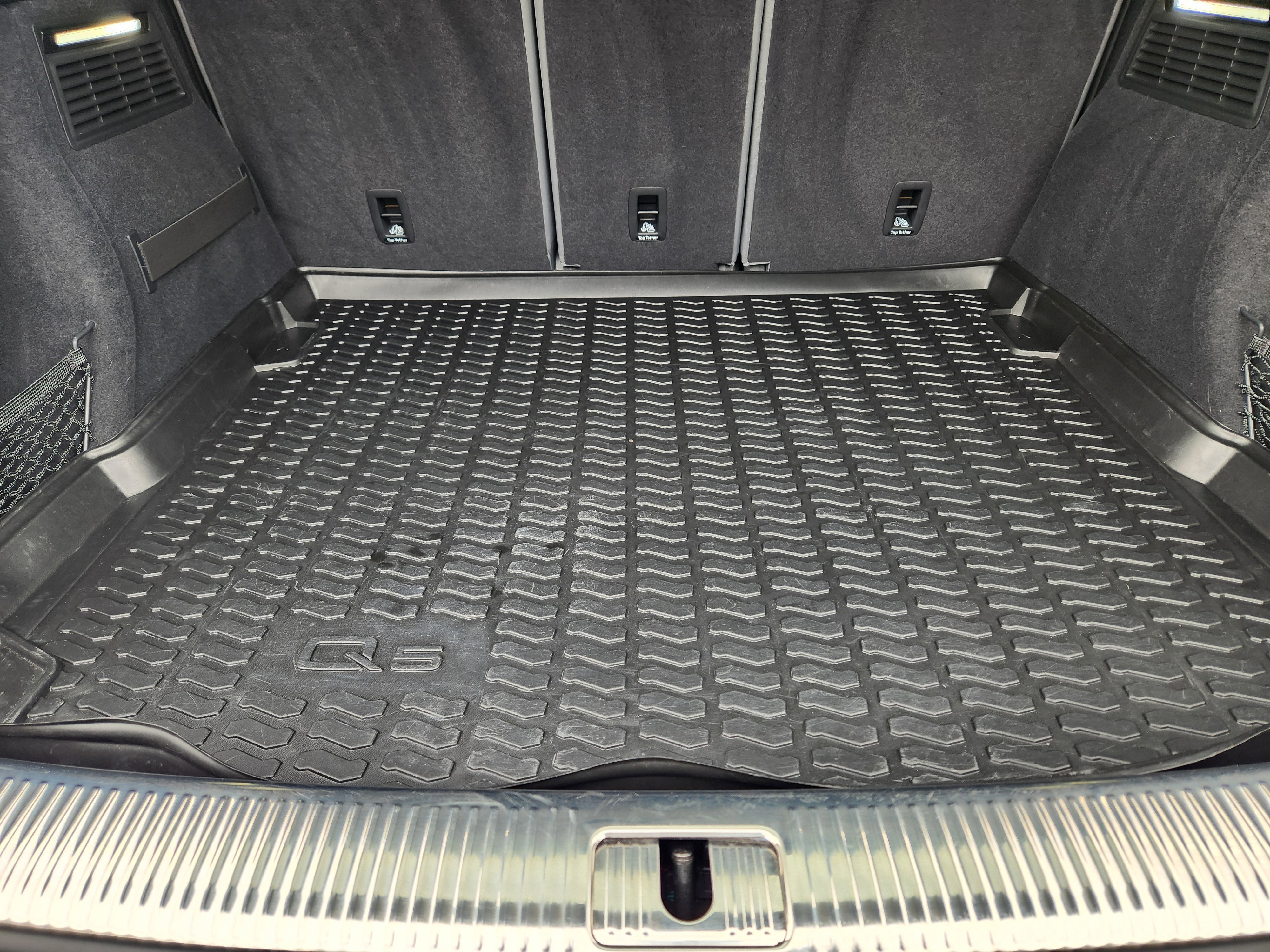 Used 2022 Audi SQ5 Premium Plus w/ Premium Plus Package image 32