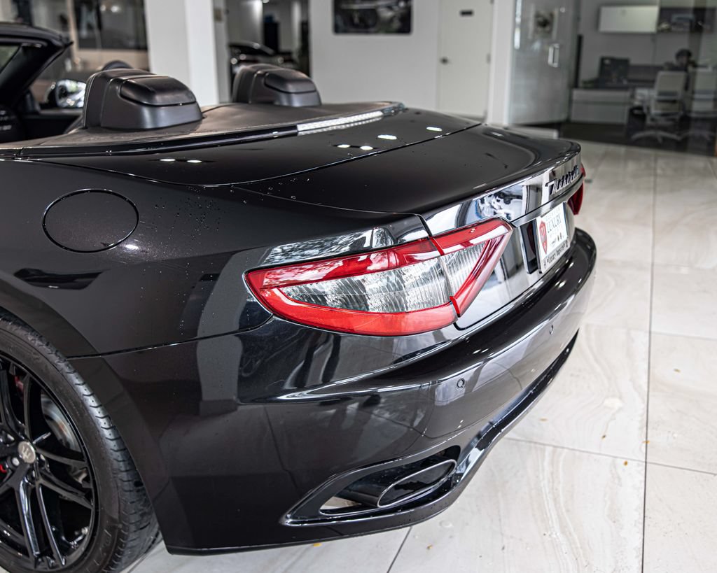 Used 2015 Maserati GranTurismo Sport RWD image 14
