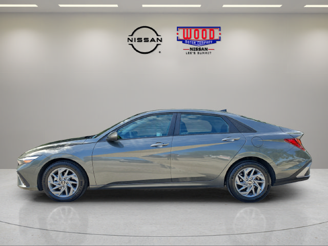 Used 2024 Hyundai Elantra SEL FWD image 5