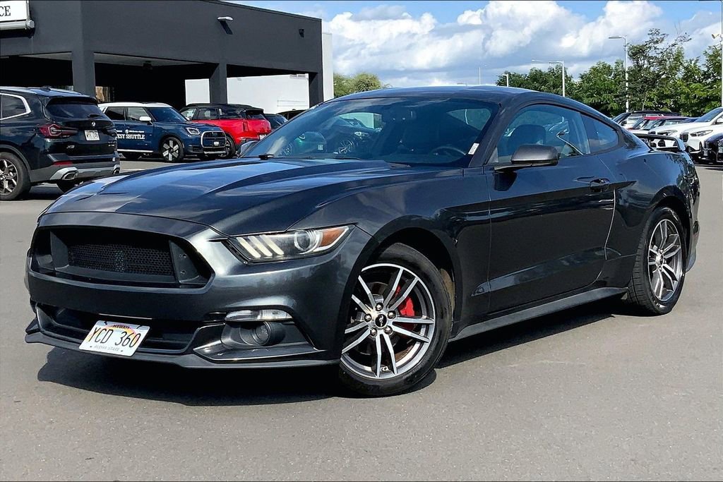 Used 2016 Ford Mustang Premium image 2