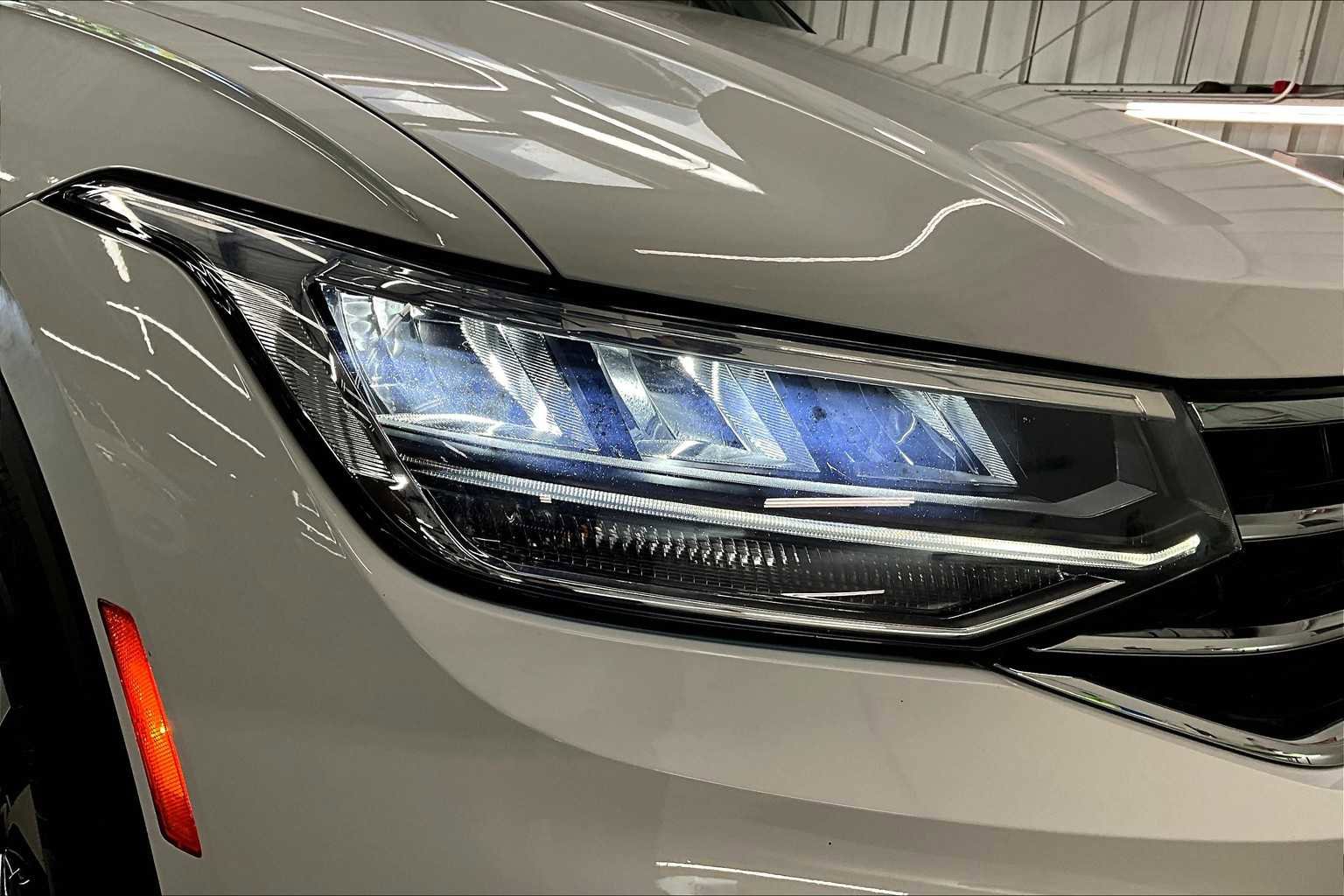 Used 2022 Volkswagen Tiguan S image 29