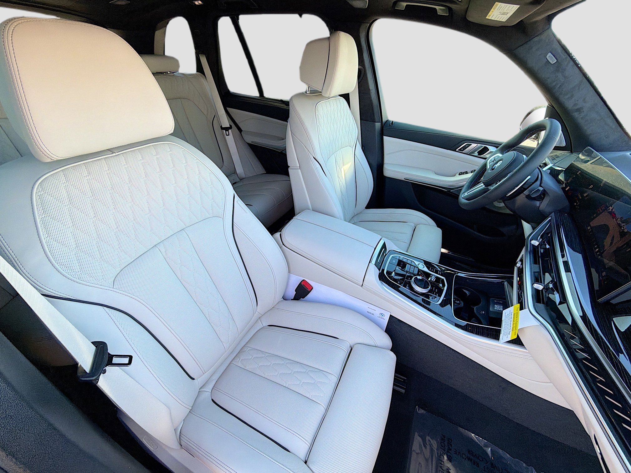 New 2026 BMW X5 M60i image 14