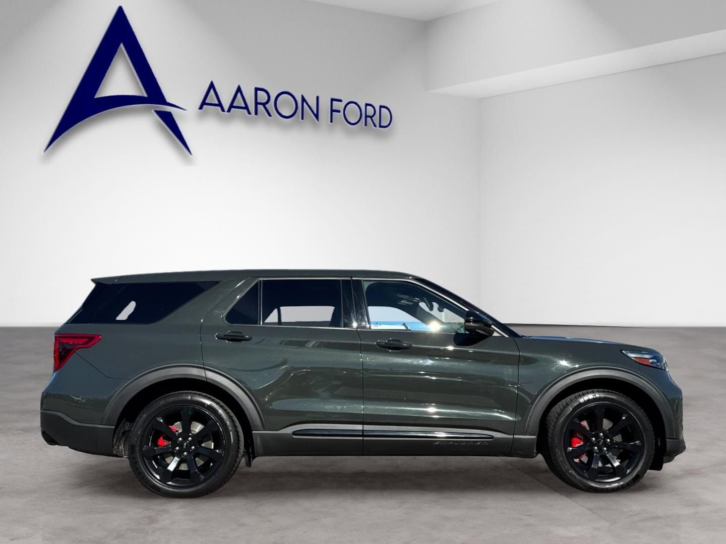 Used 2022 Ford Explorer ST w/ Equipment Group 401A image 6