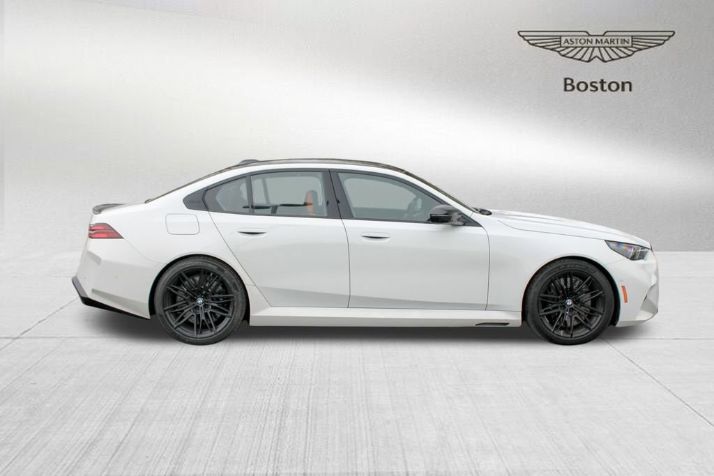 Used 2026 BMW M5 w/ Carbon Package AWD/4WD image 3