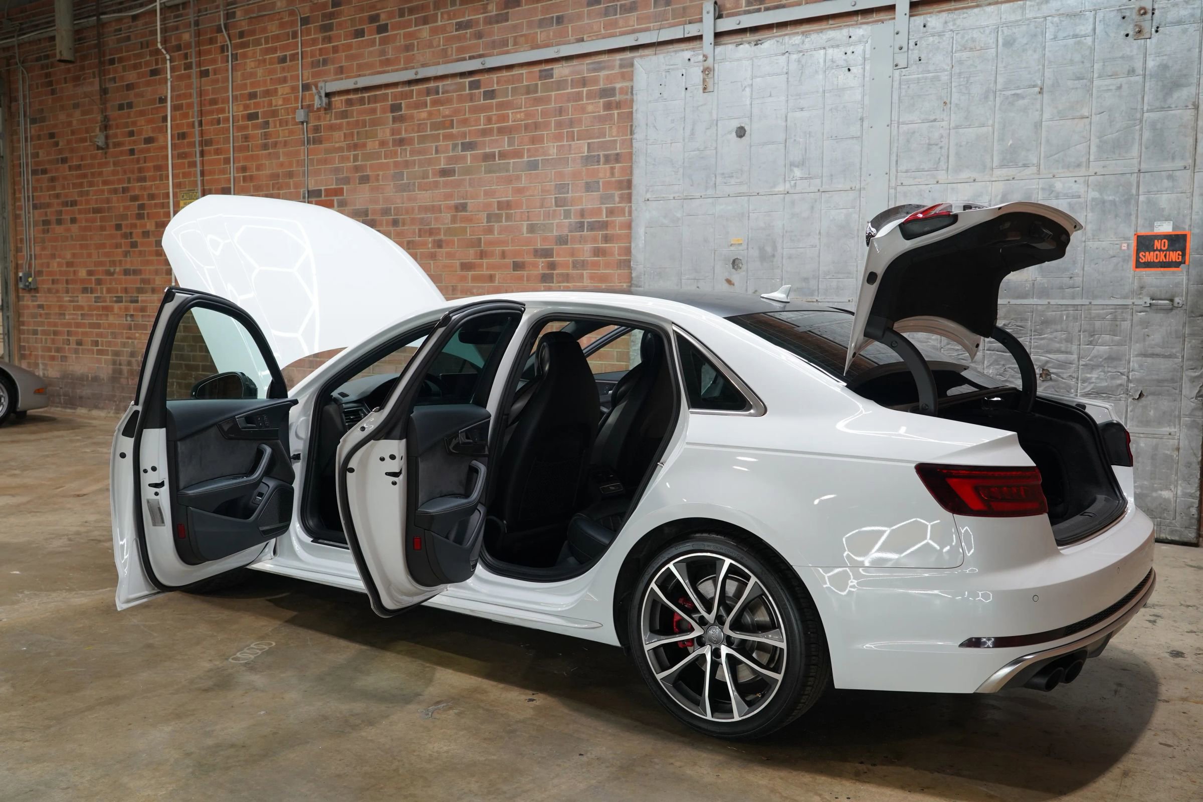 Used 2018 Audi S4 Premium Plus w/ Navigation Package image 31