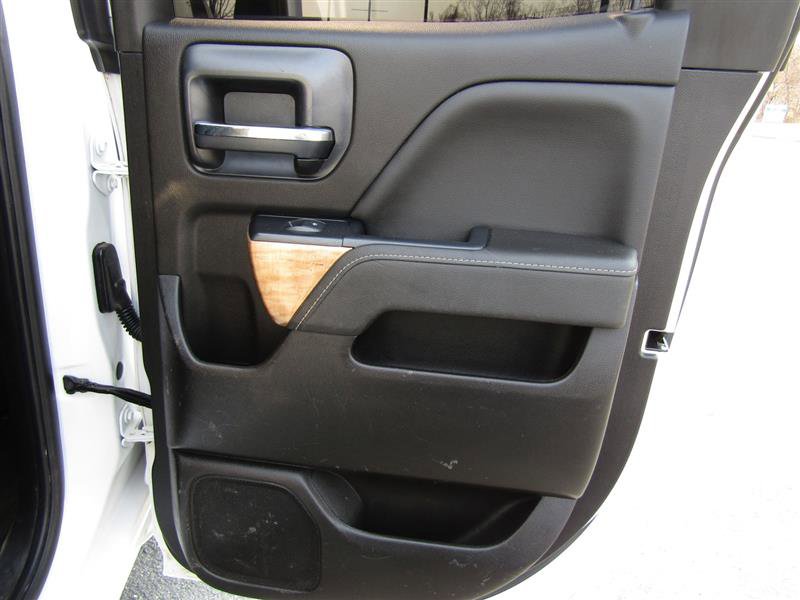 Used 2018 Chevrolet Silverado 1500 LTZ image 35
