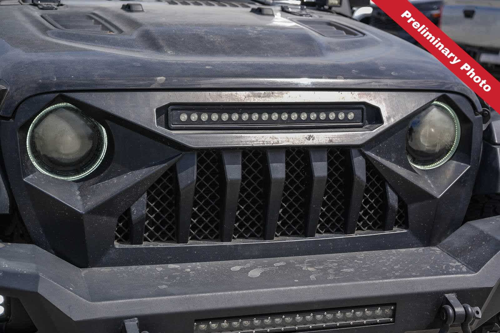 Used 2020 Jeep Gladiator Rubicon w/ Trailer Tow Package AWD/4WD image 5