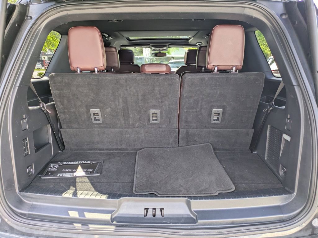 Used 2024 Ford Expedition Limited image 10