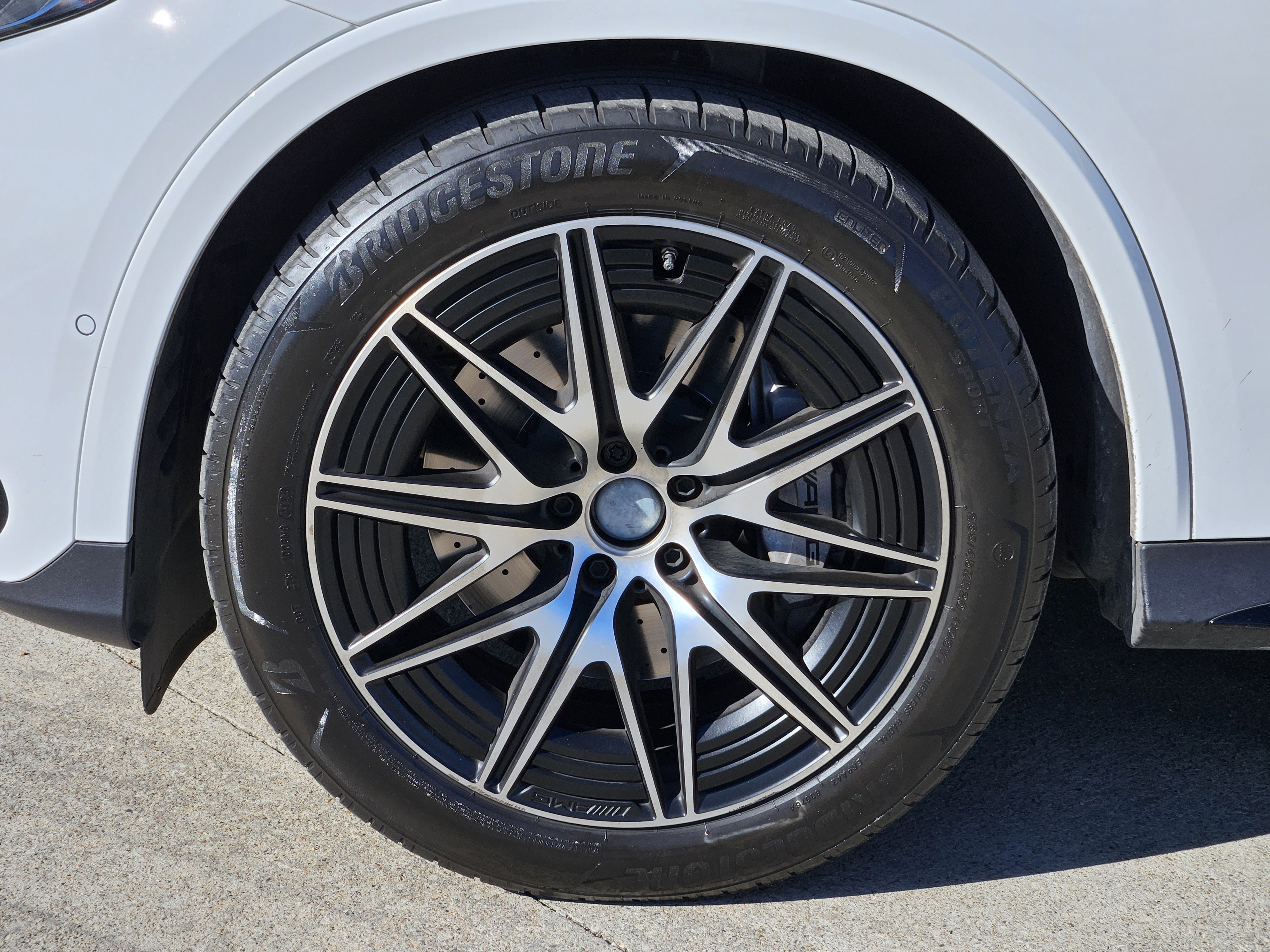 Certified 2025 Mercedes-Benz GLC 43 AMG 4MATIC image 12