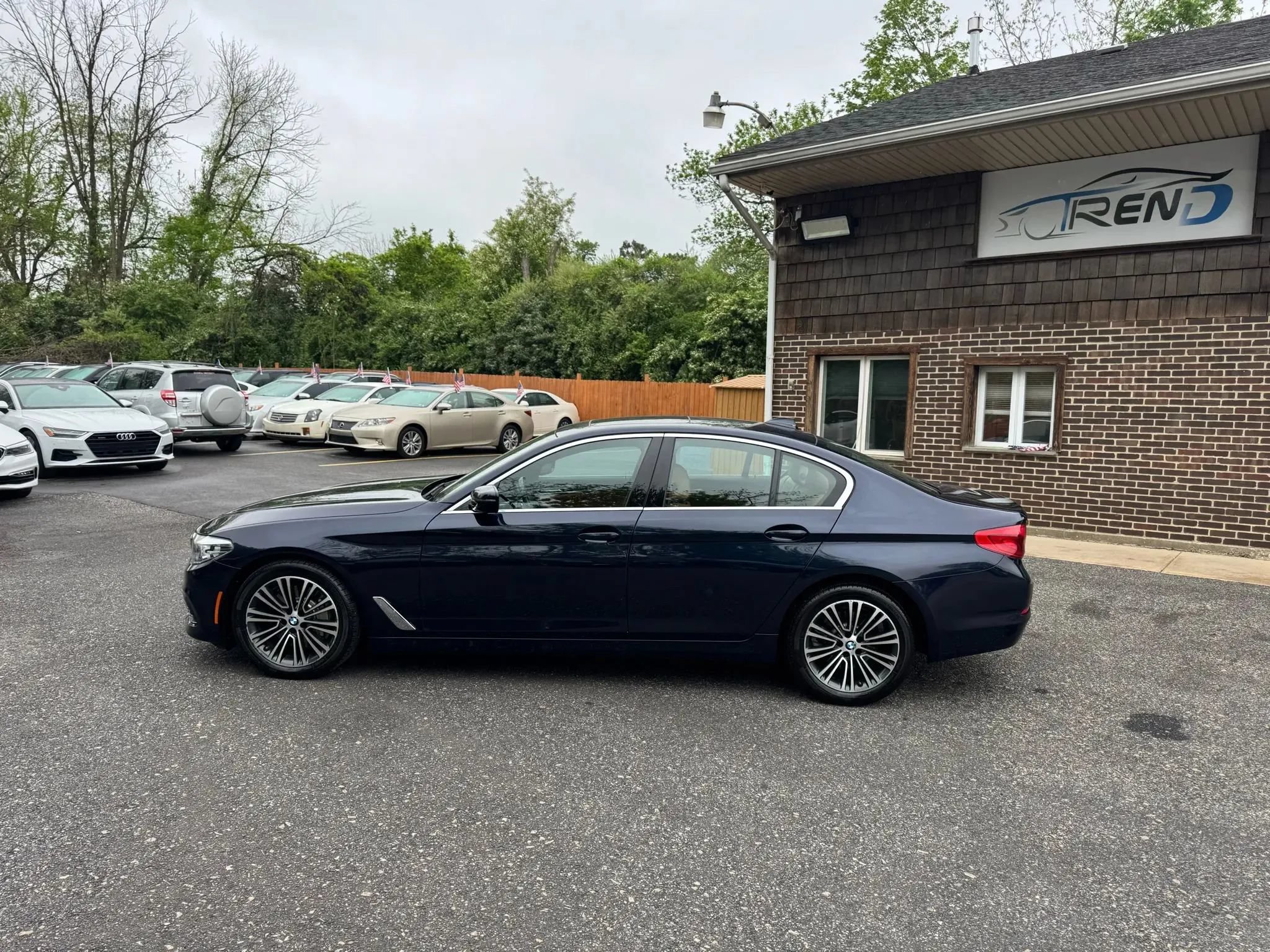 Used 2019 BMW 530i xDrive w/ Convenience Package AWD/4WD image 8