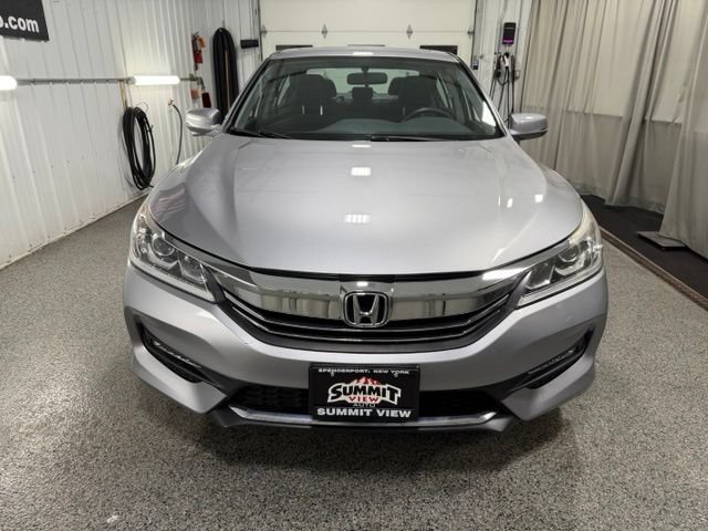 Used 2016 Honda Accord EX image 2