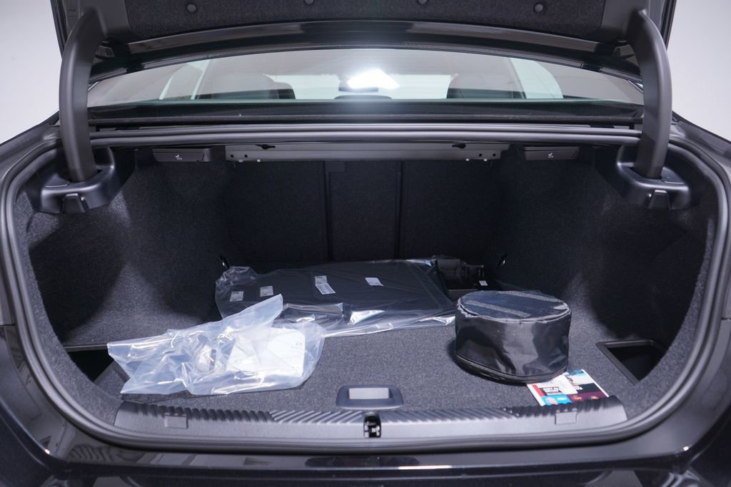 New 2026 BMW i5 eDrive40 w/ M Sport Package image 15