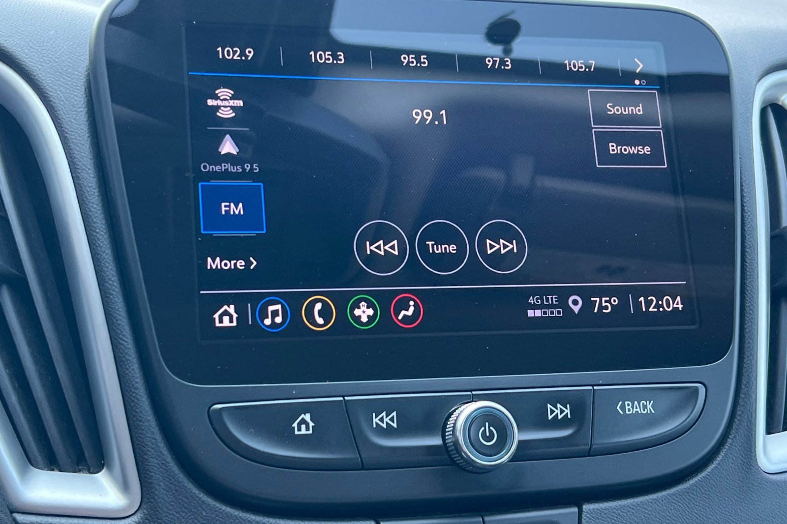 Used 2022 Chevrolet Malibu LT image 17