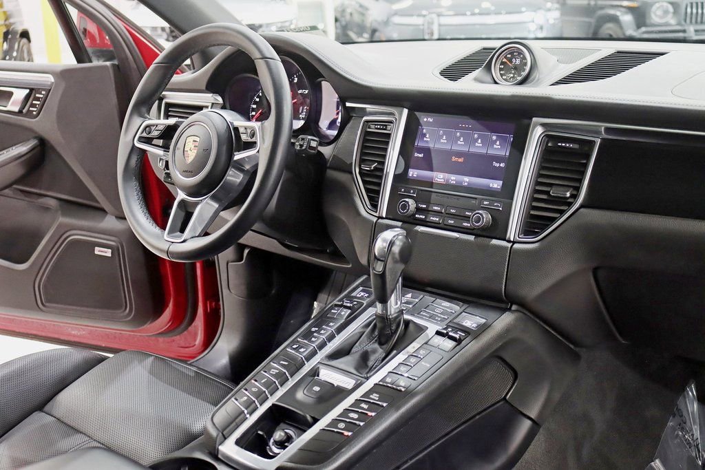 Used 2018 Porsche Macan GTS image 31
