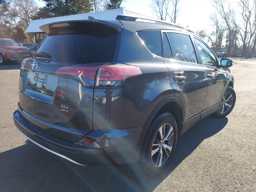 Used 2016 Toyota RAV4 XLE AWD/4WD image 4