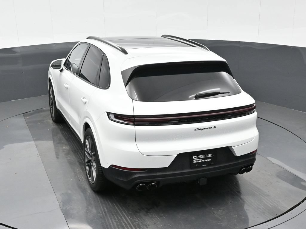 Certified 2025 Porsche Cayenne S AWD/4WD image 28