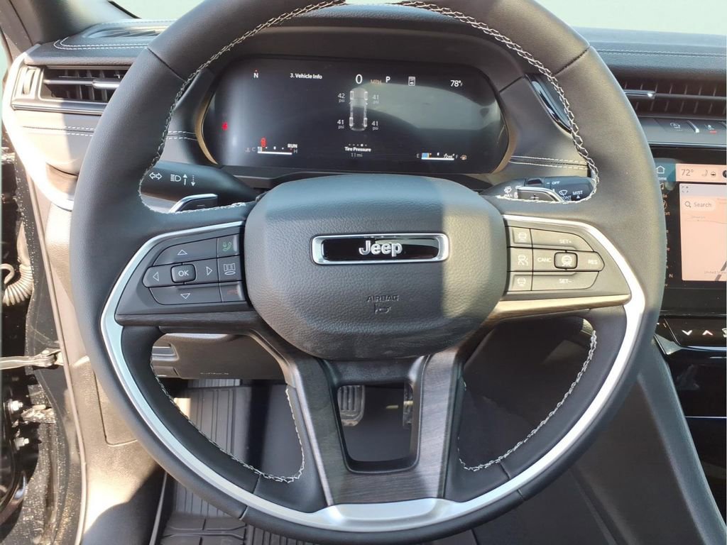 New 2026 Jeep Grand Cherokee Laredo image 16