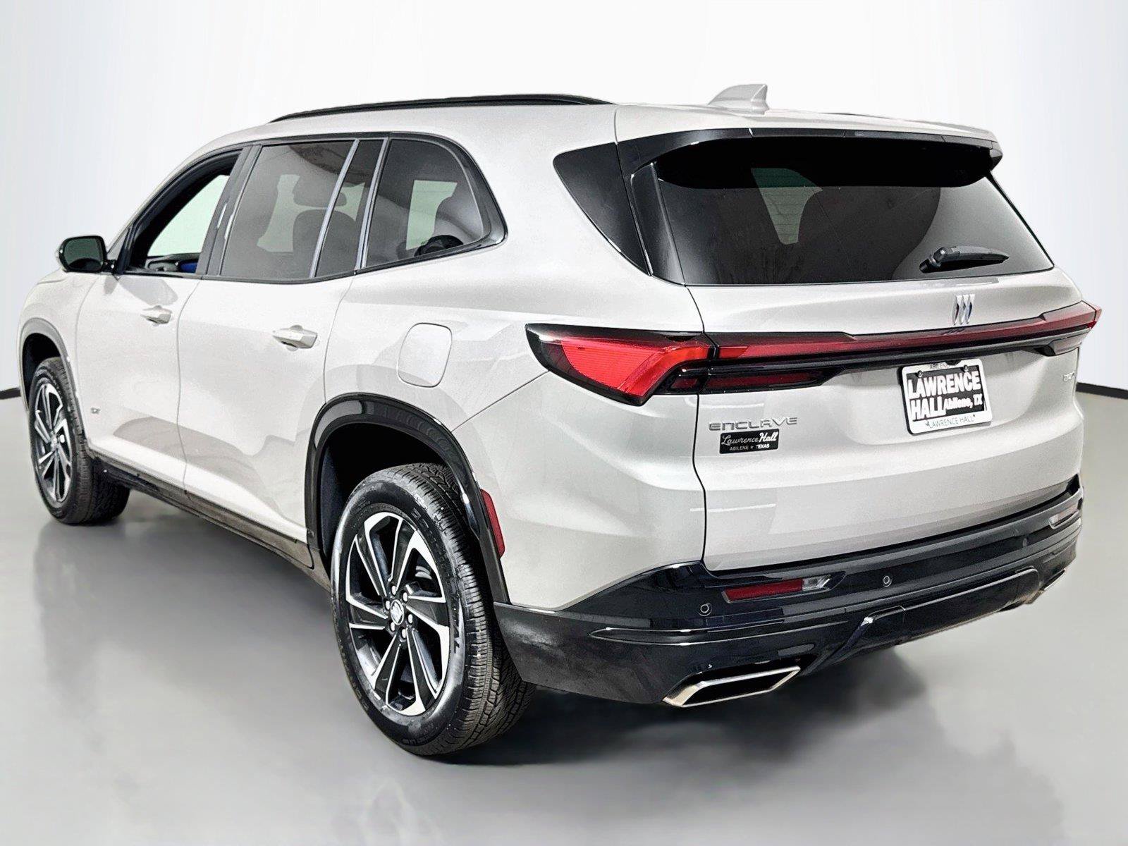 Certified 2026 Buick Enclave Sport Touring FWD image 6