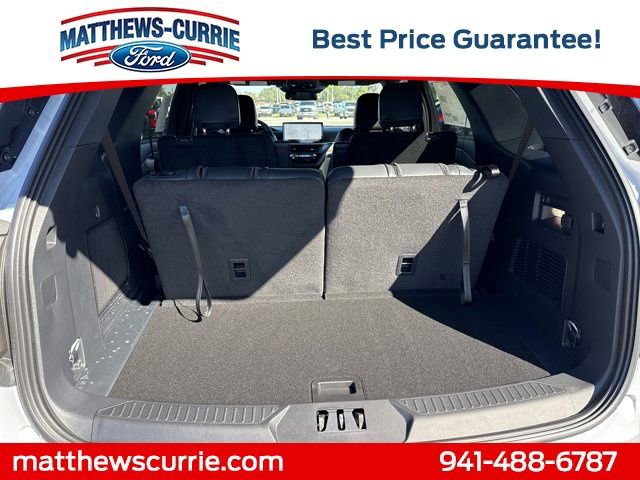 New 2026 Ford Explorer ST-Line w/ ST-Line Street Pack image 14