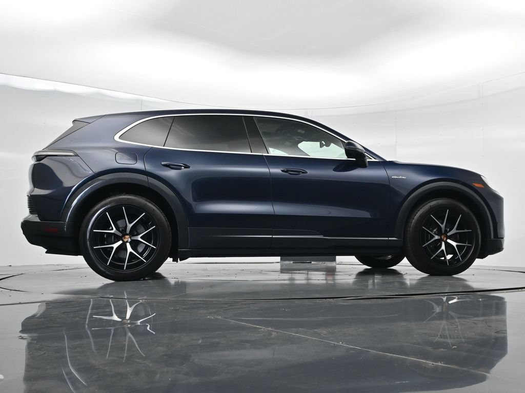 New 2026 Porsche Cayenne Electric AWD/4WD image 22