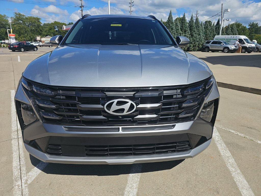 Used 2025 Hyundai Tucson SEL FWD image 9