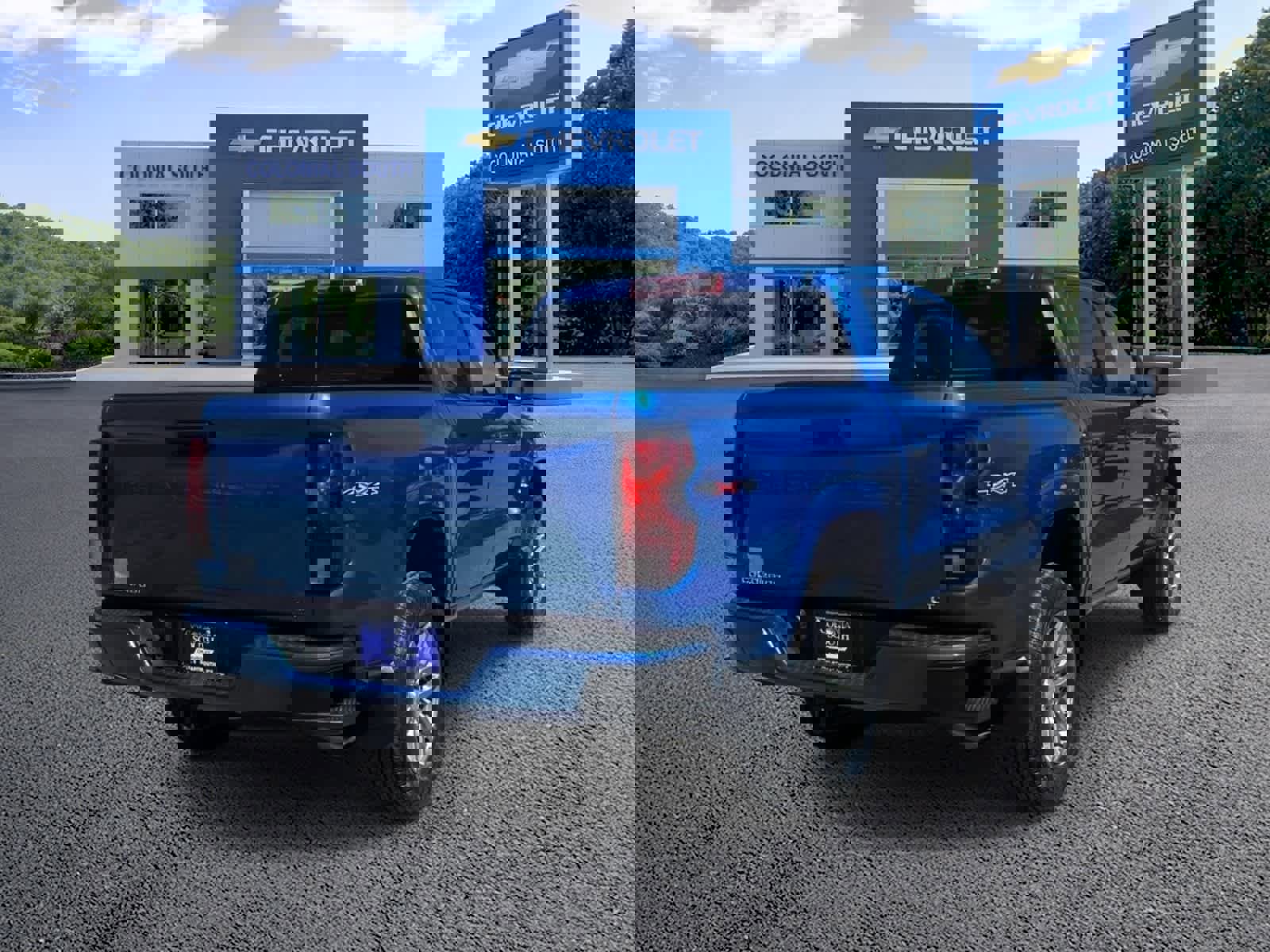 Certified 2023 Chevrolet Colorado LT w/ LT Convenience Package II AWD/4WD image 6