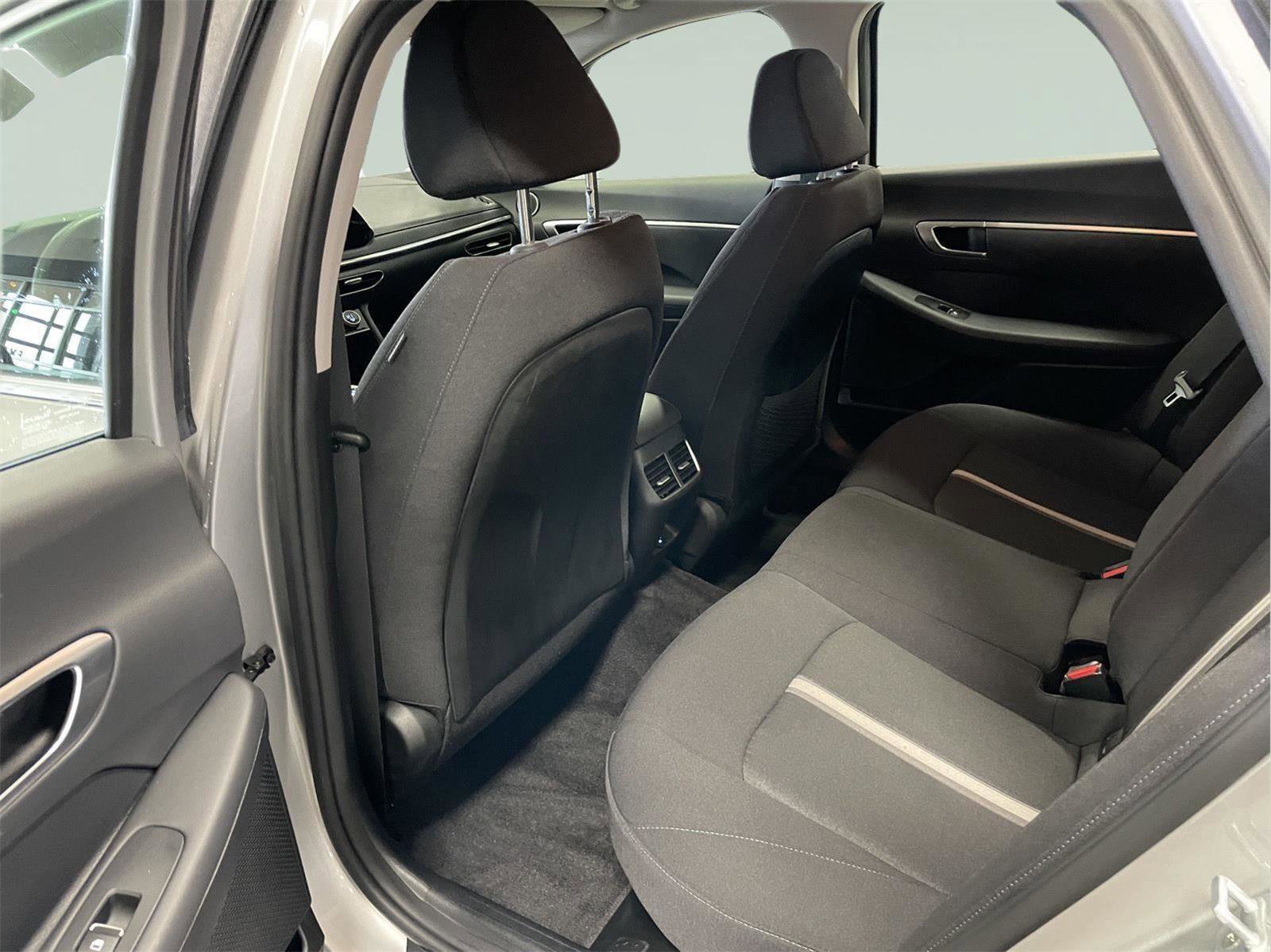 Used 2020 Hyundai Sonata Blue w/ Winter Weather Package image 14