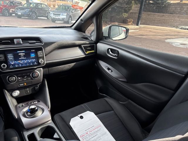 Used 2025 Nissan Leaf S image 27