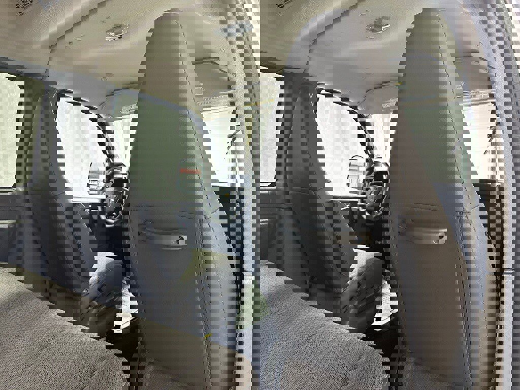 Used 2025 Chevrolet Express 3500 LT w/ LT Preferred Equipment Group image 41