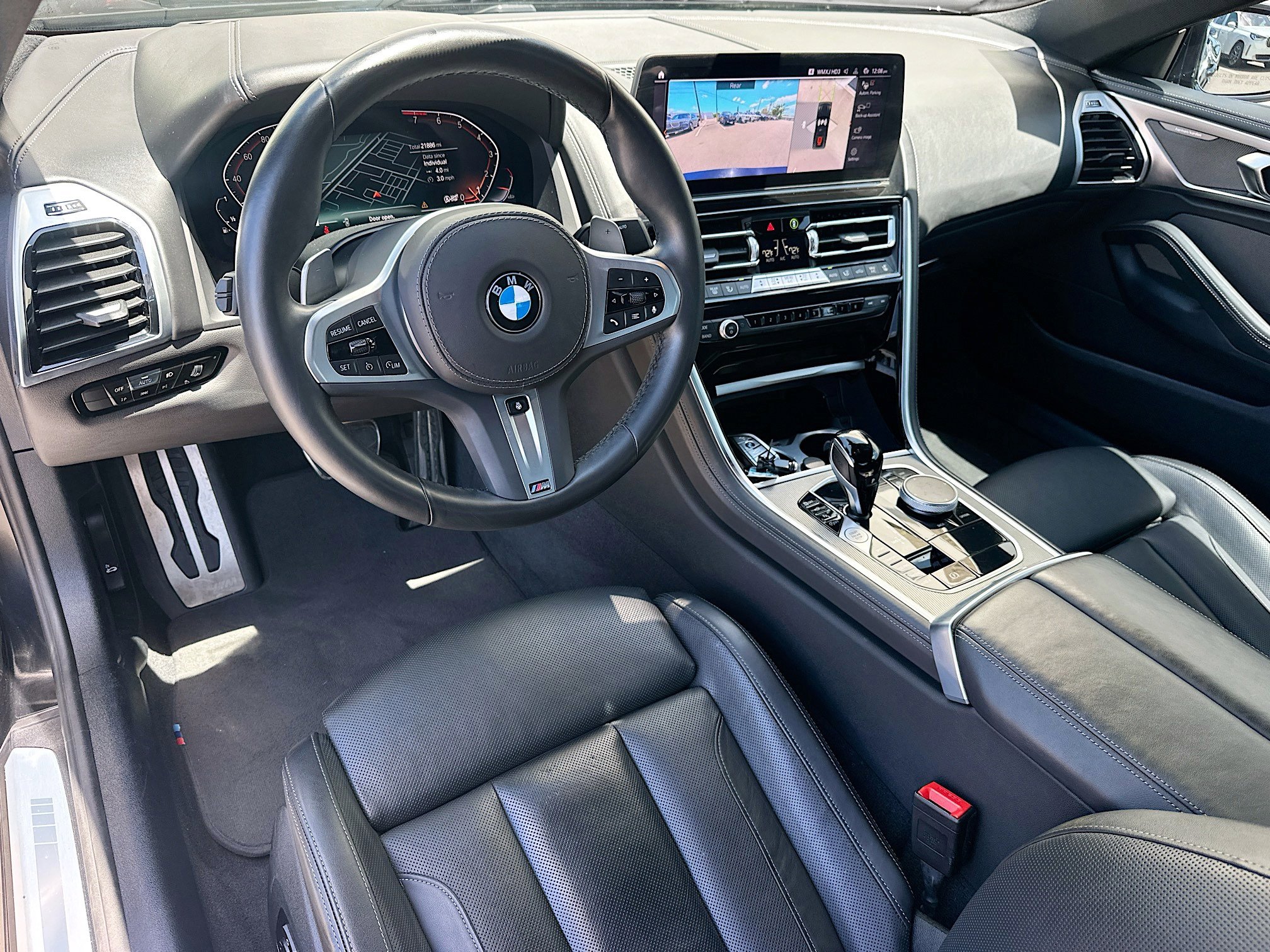 Used 2023 BMW 840i Coupe w/ M Sport Professional Package image 9