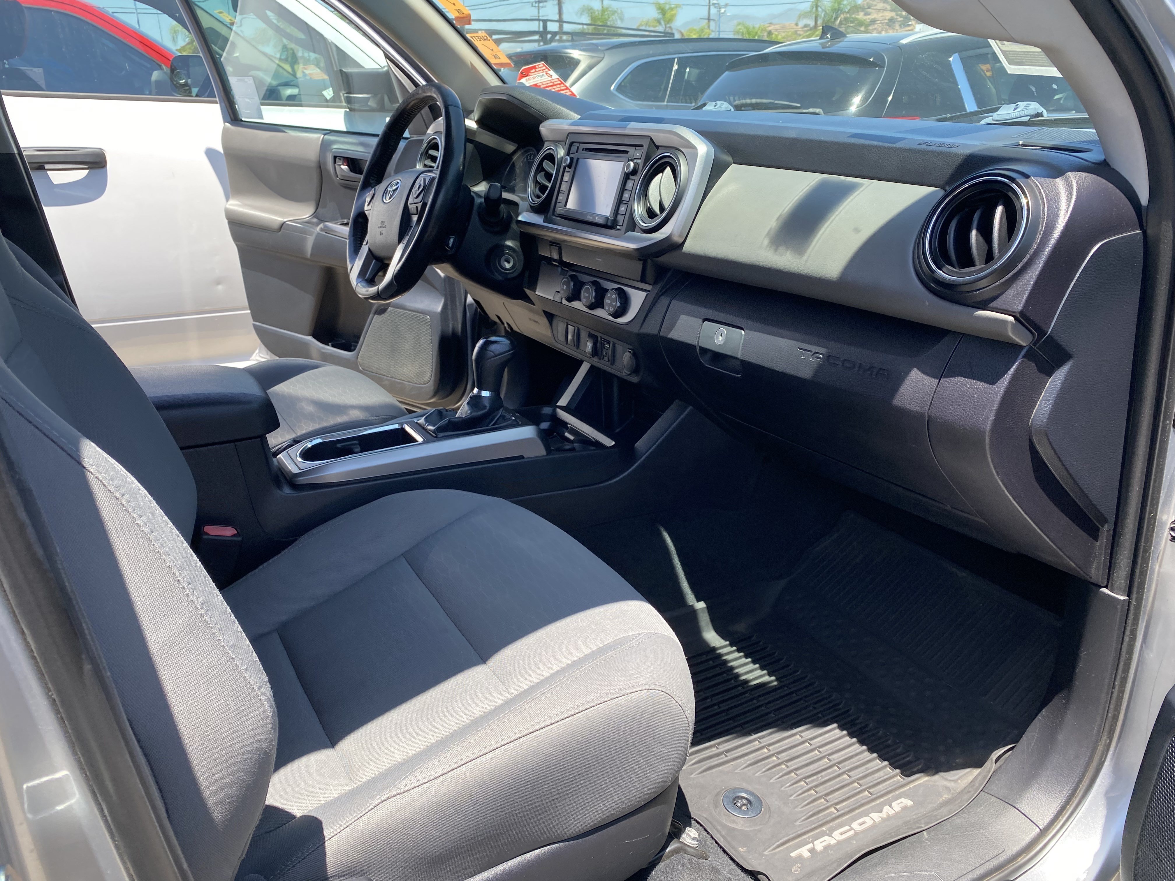 Used 2019 Toyota Tacoma SR5 RWD image 17