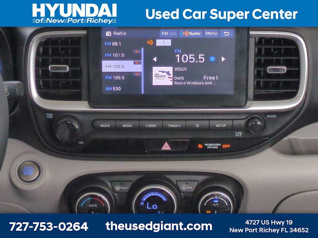 Certified 2024 Hyundai Venue SEL FWD image 19
