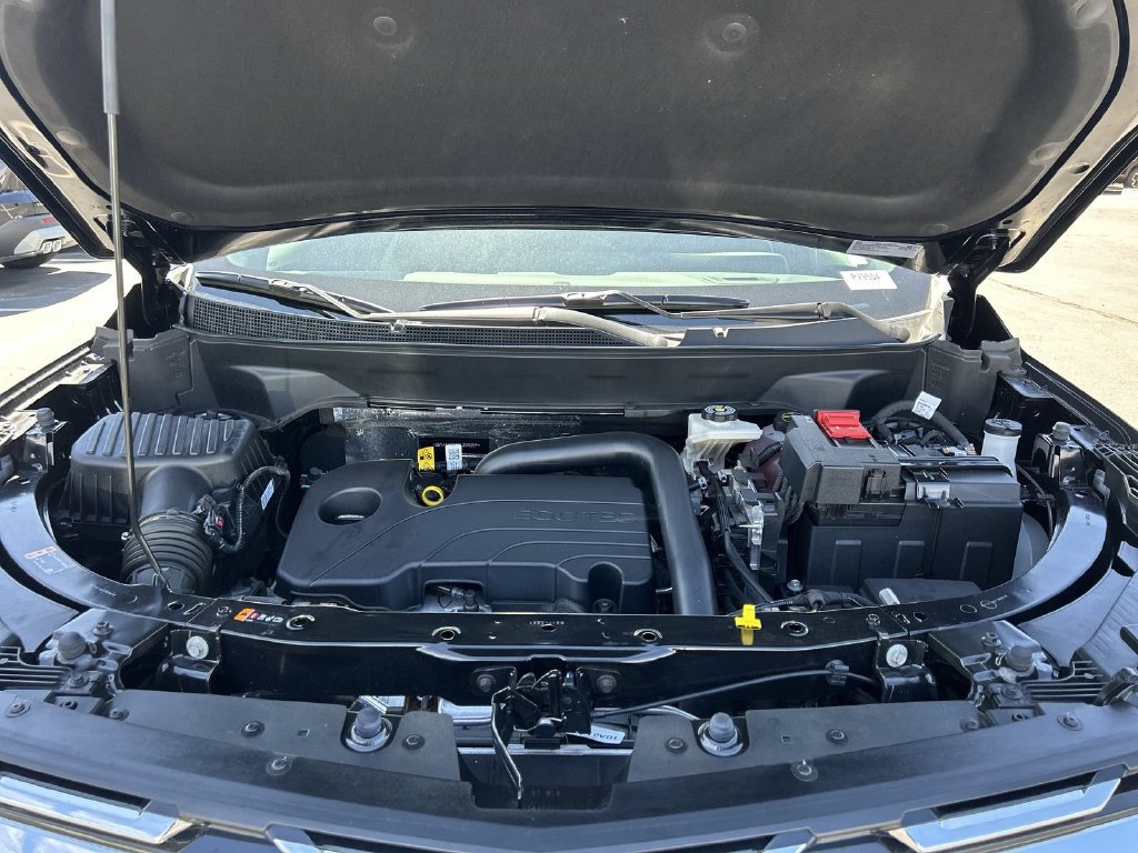 Certified 2026 Chevrolet Equinox LT FWD image 28