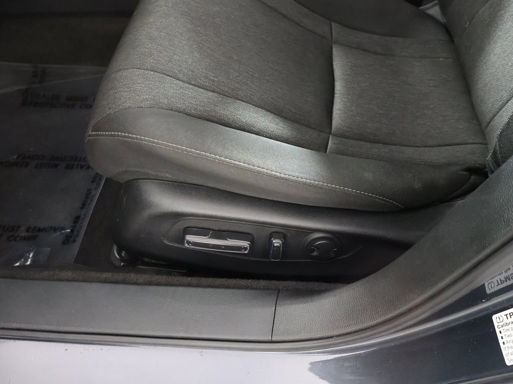 Used 2024 Honda Accord EX image 31