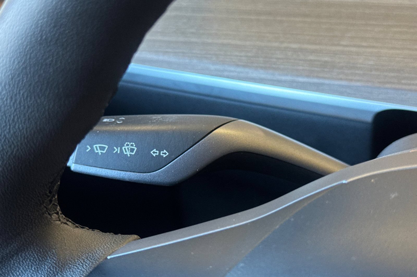 Used 2025 Tesla Model Y Performance AWD/4WD image 35